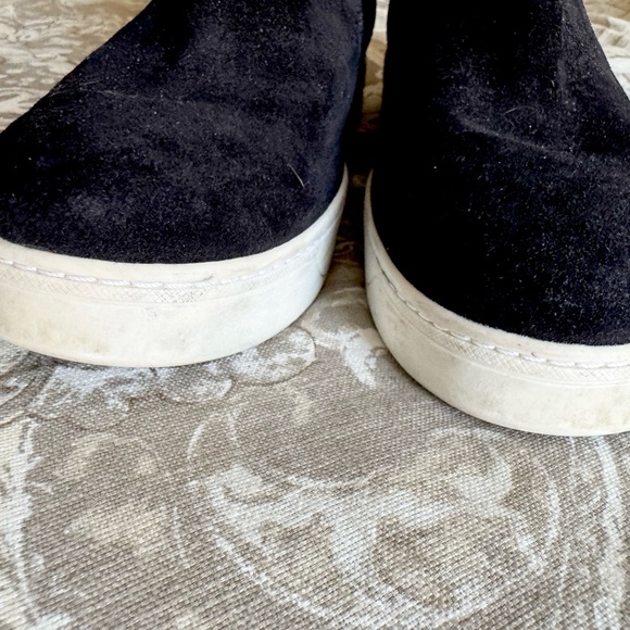 Prada - Picture 4 of 6